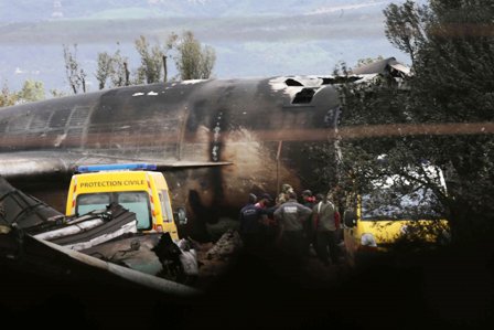 Tragedia en Argelia 257 muertos al estrellarse avión militar